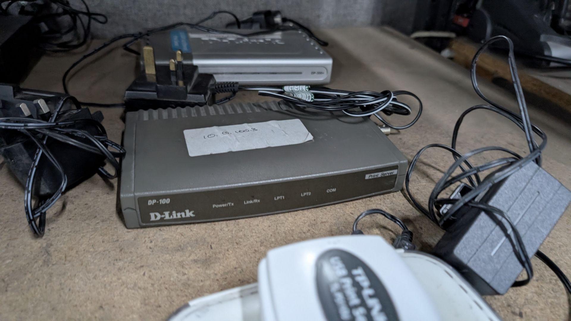 11 off assorted small switches and similar - Image 7 of 9