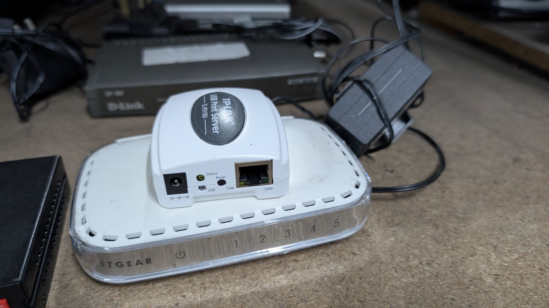 11 off assorted small switches and similar - Image 6 of 9