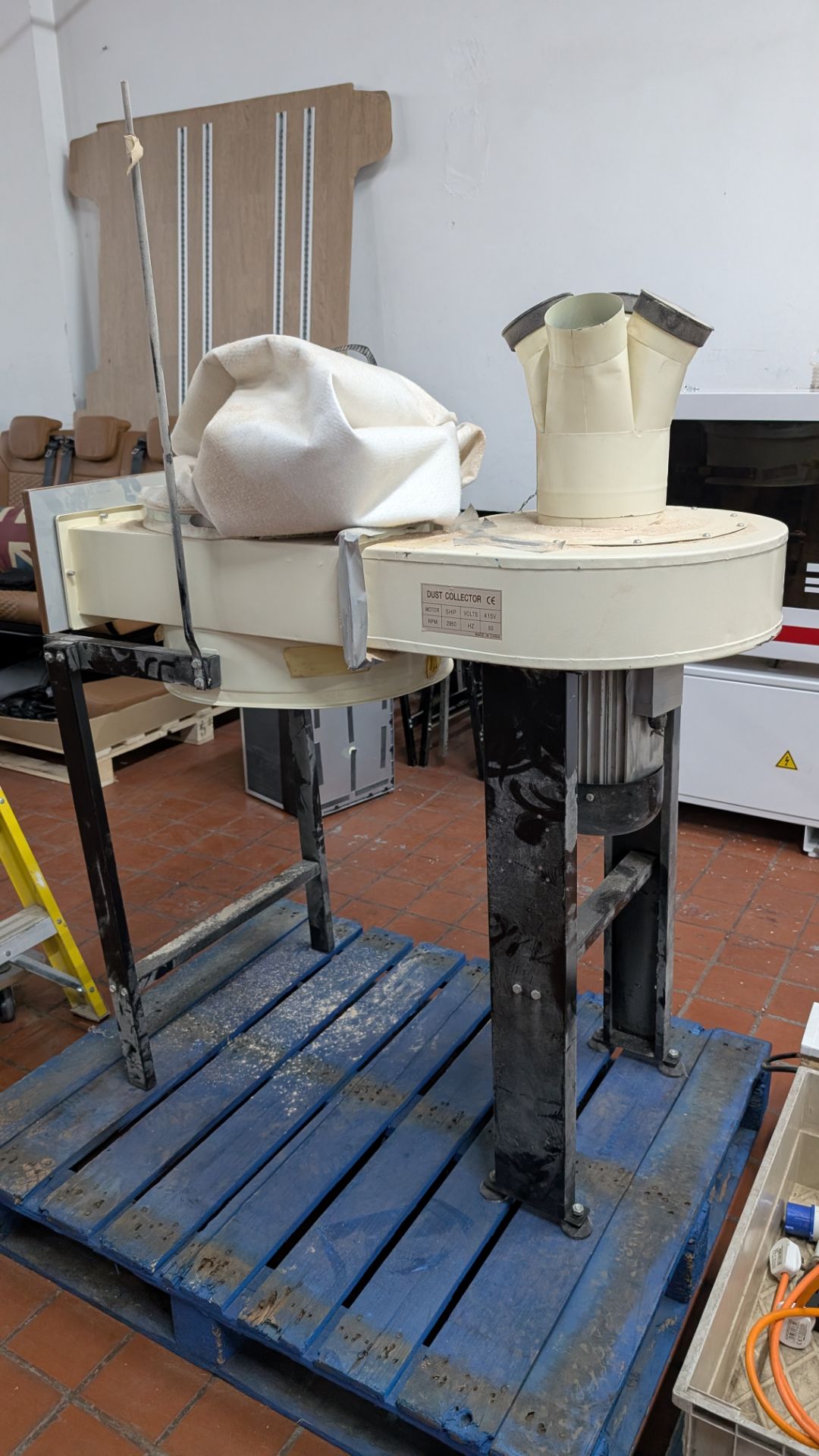 Free-standing Dust Extraction System - Image 9 of 10