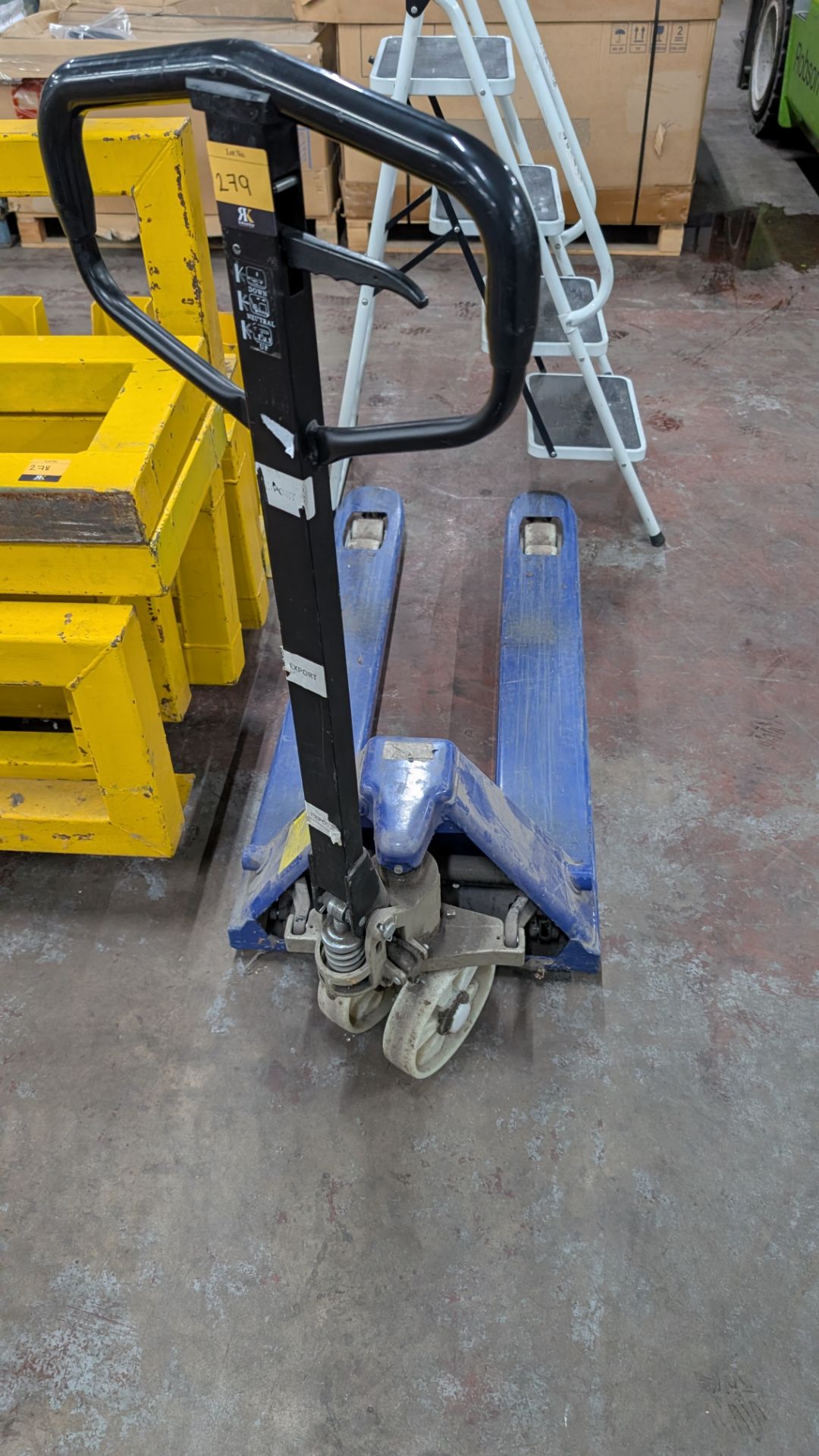 1 off Matlock Euro Pallet Truck. 2.5-Ton capacity - Image 3 of 8