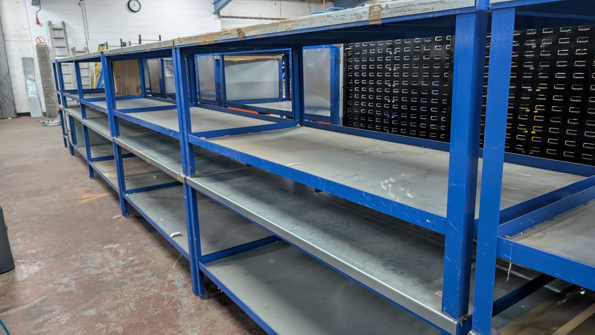 4 off Matching 2-Tier Metal Workbenches, each measuing approx 2000mm x 900mm x 840mm - Image 5 of 17