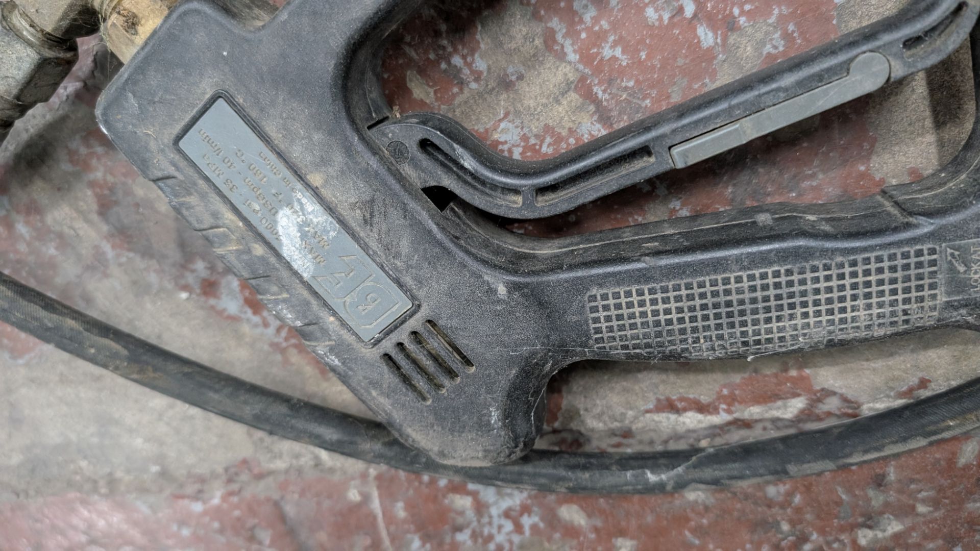 1 off Long Pressure Washer Lance - Image 5 of 13