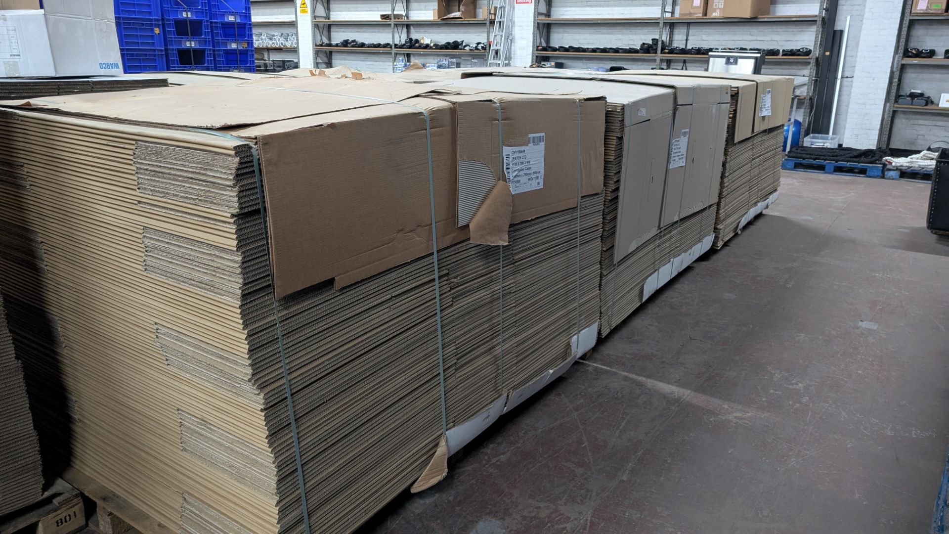180 off Large Pallet-Sized Cardboard Boxes each measuring 1180 x 780mm x 990mm. This lot comprises t - Image 9 of 13