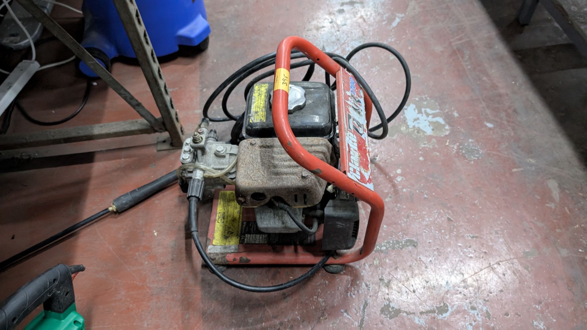 1 off Clarke T700 Portable Pressure Washer - Image 6 of 8