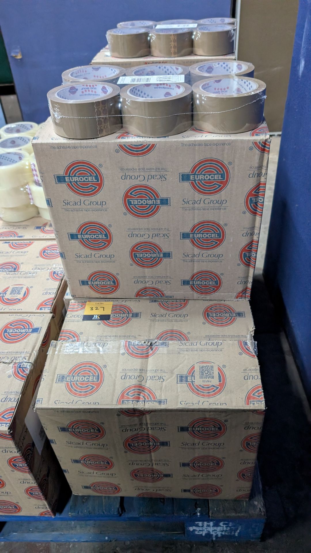 114 Rolls of Brown Tape - This lot comprises 3 x full boxes, plus one additional pack of 6 rolls - Image 3 of 9