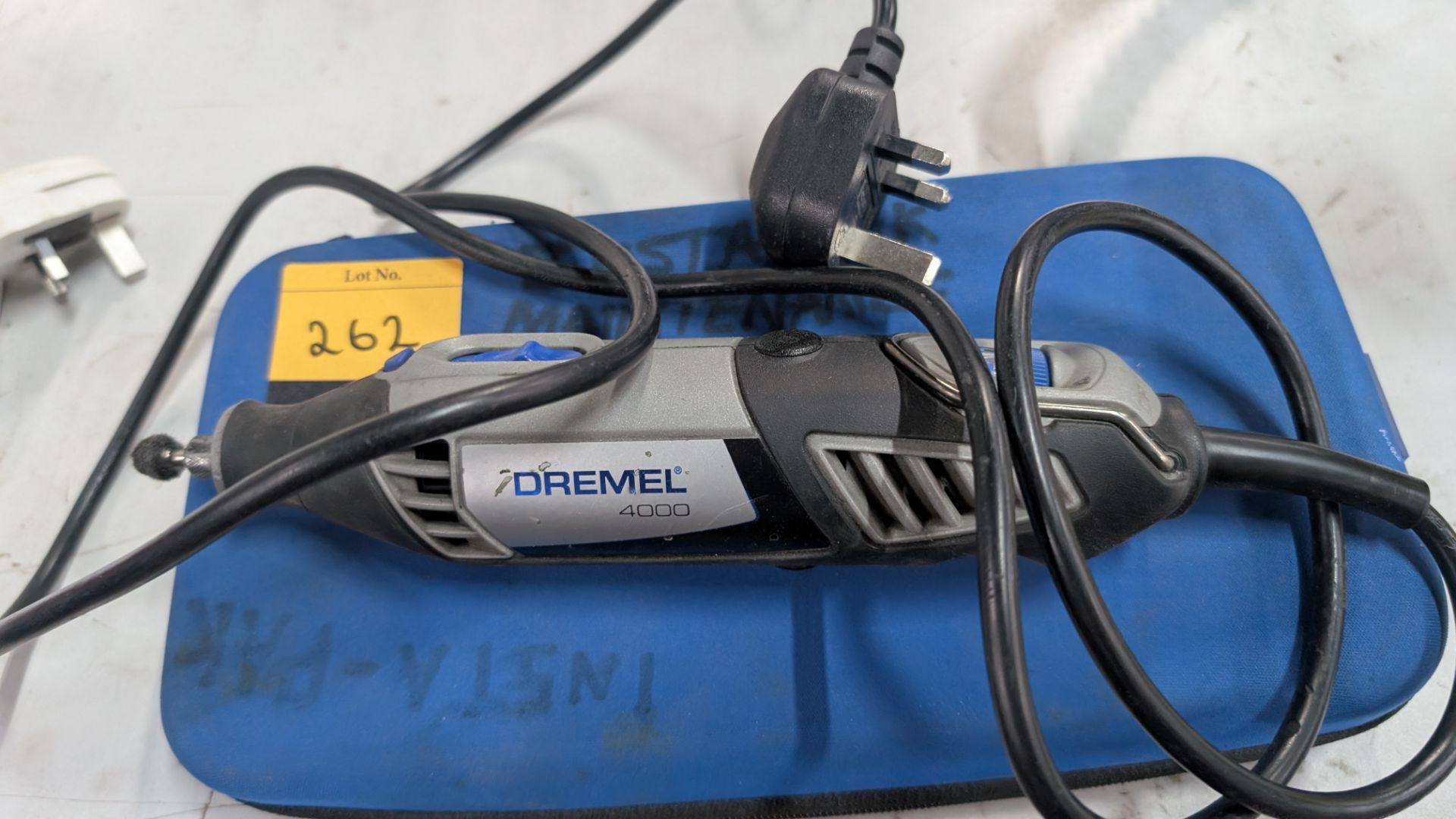 1 off Dremel 4000 Multi Tool in soft case - Image 2 of 13