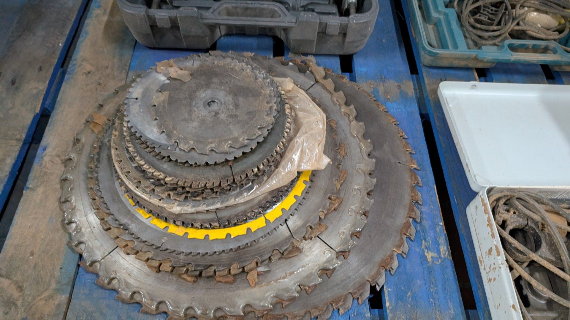 Contents of a Pallet comprising Stack of Sawblades, 110V Drills and DBB Morticer - Image 4 of 17