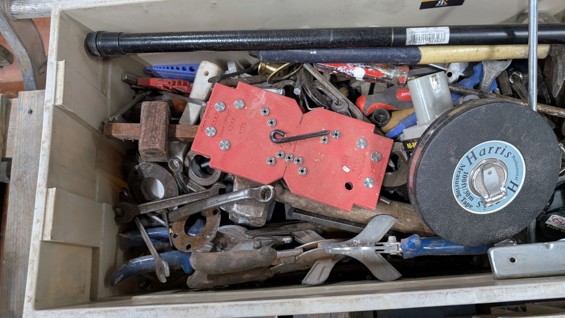 Contents of a Crate of assorted Hand Tools - Image 7 of 14