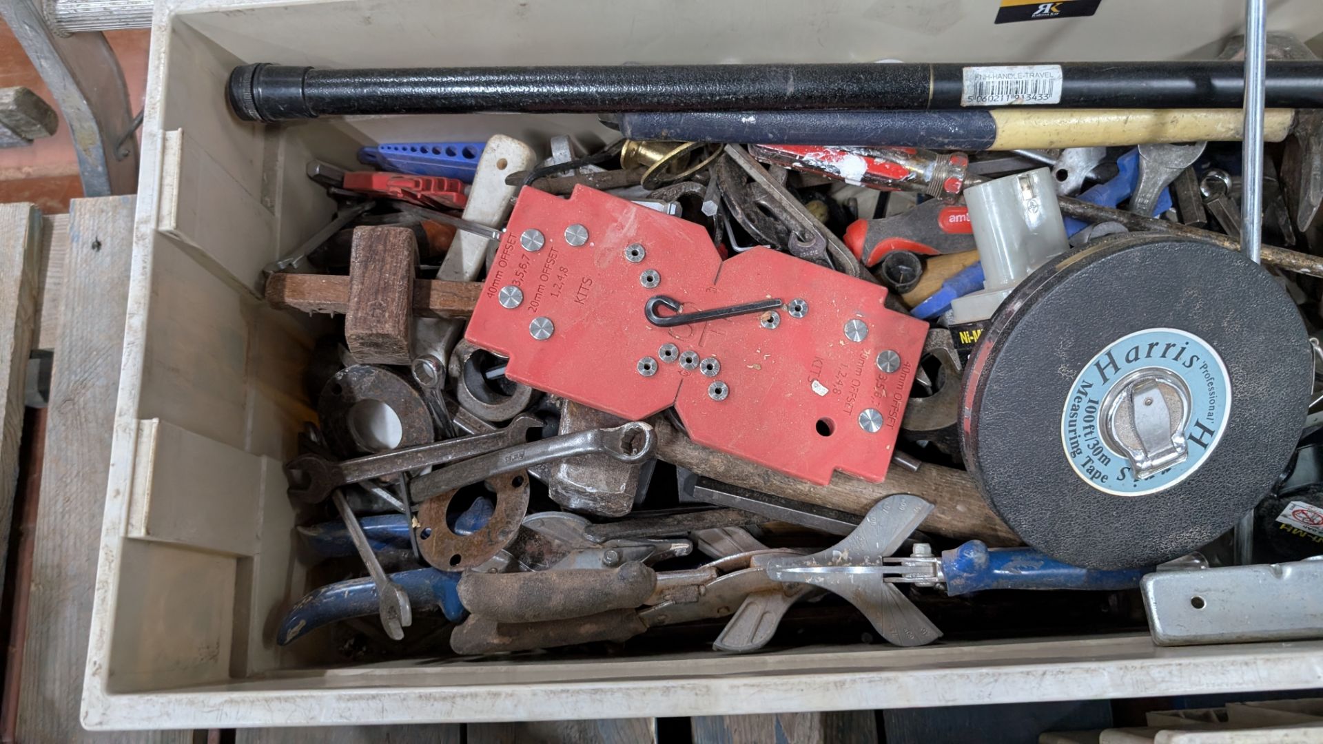 Contents of a Crate of assorted Hand Tools - Image 6 of 14