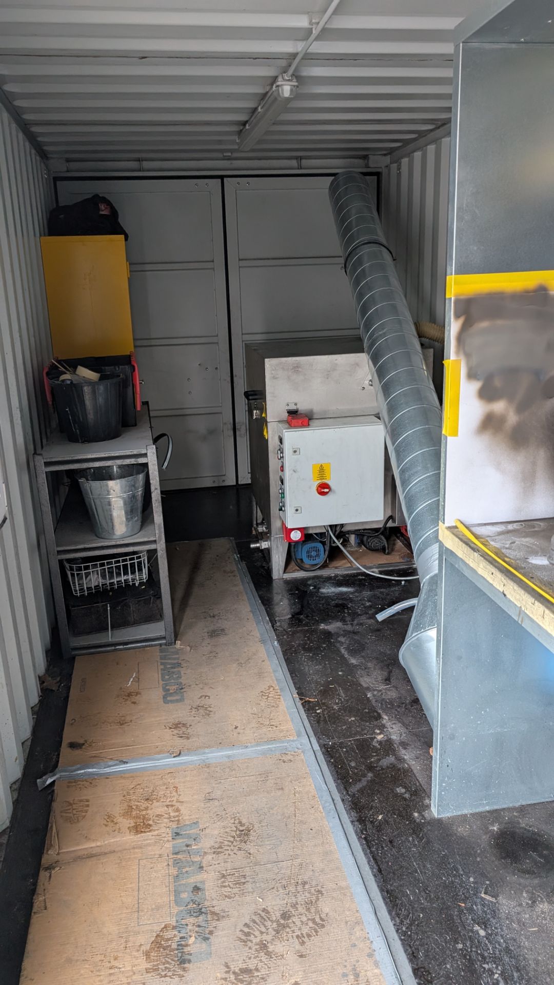 Shipping Container-Based Workshop with Industrial Parts Washer and Spray Booth. This lot comprises a - Image 30 of 31