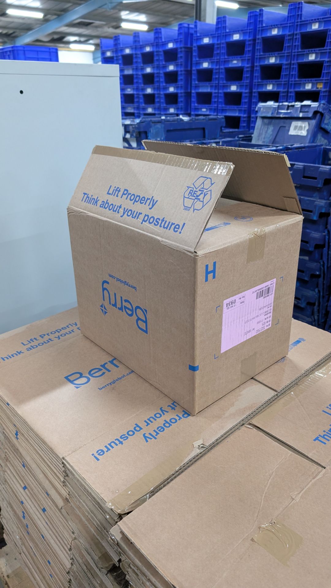 Contents of a Pallet of Cardboard Boxes each measuring 400mm x 290mm x 300mm - Image 7 of 10