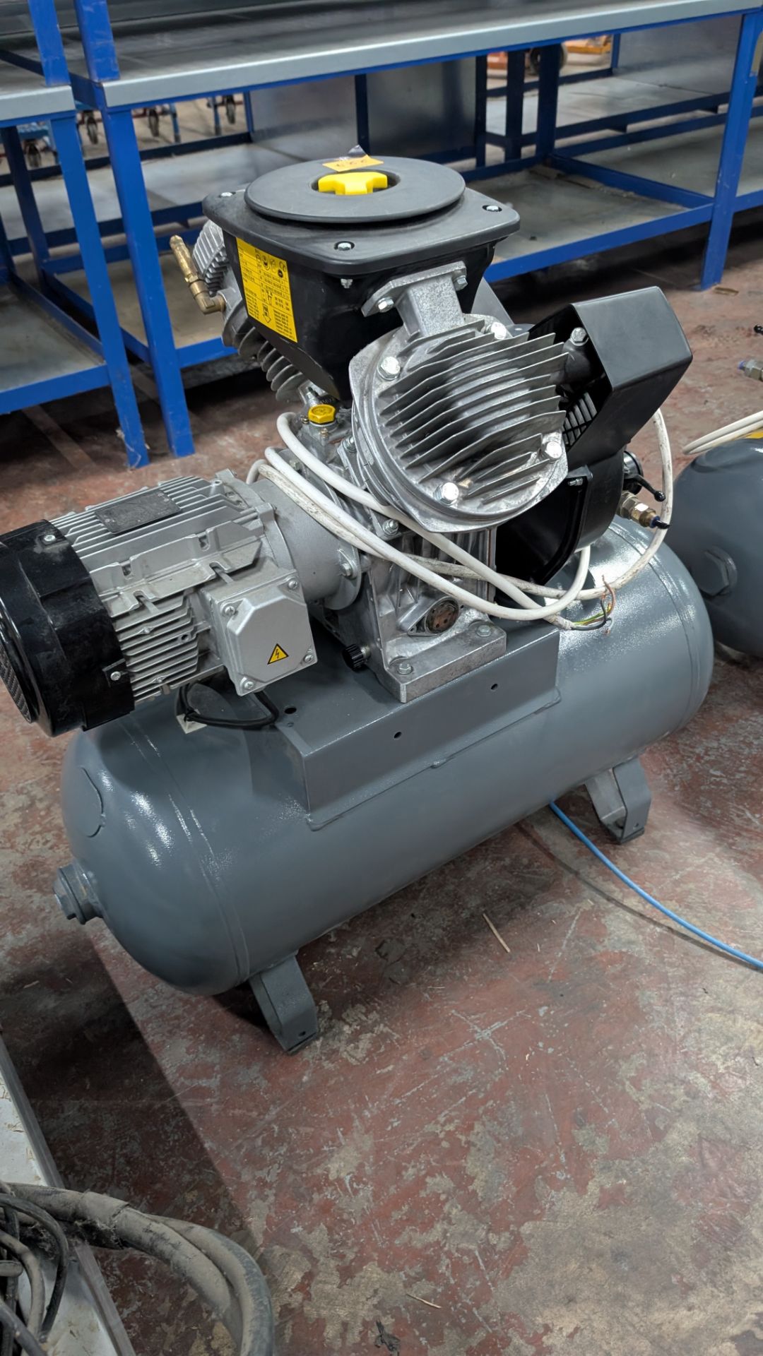 1 off Atlas Copco LT3 all-in-one Compressor System with built-in horizontal air receiver - Image 13 of 15