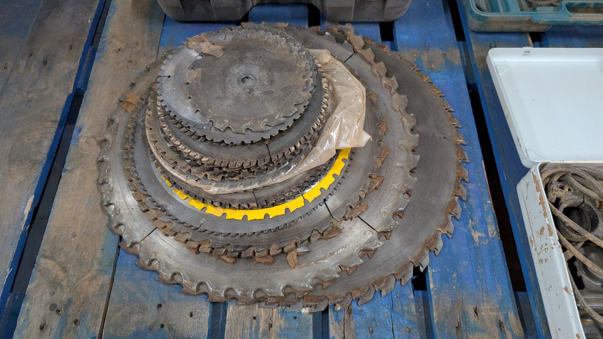 Contents of a Pallet comprising Stack of Sawblades, 110V Drills and DBB Morticer - Image 5 of 17