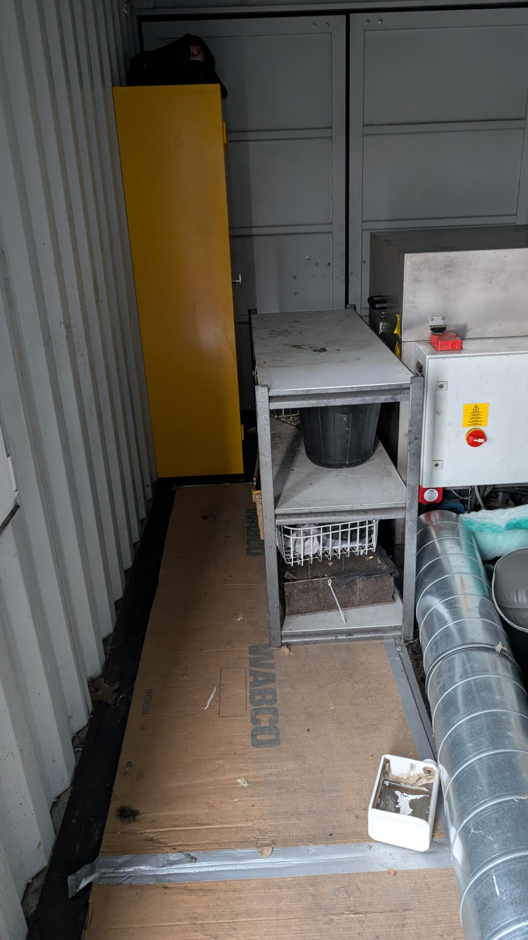 Shipping Container-Based Workshop with Industrial Parts Washer and Spray Booth. This lot comprises a - Image 18 of 31