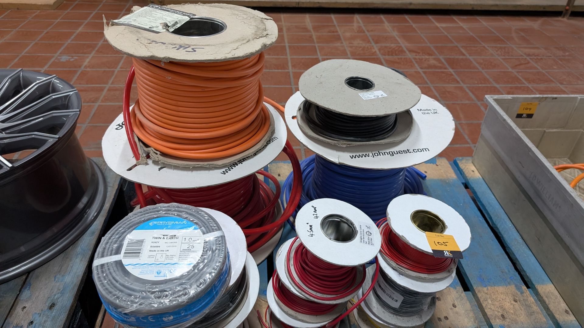 Approximately 13 Reels of assorted electrical and water pipe (11 cable & 2 pipes) - Image 10 of 10