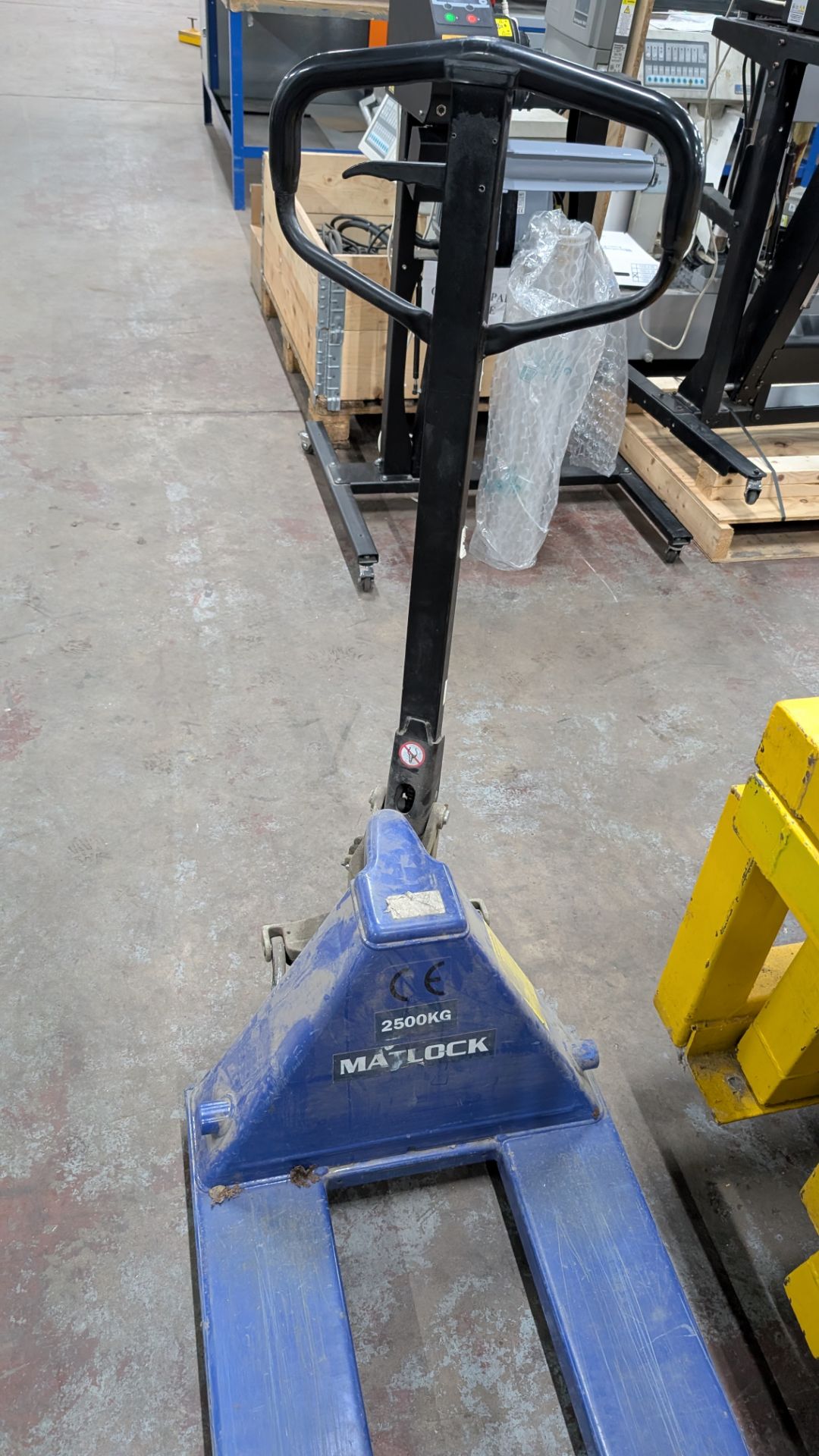 1 off Matlock Euro Pallet Truck. 2.5-Ton capacity - Image 6 of 8