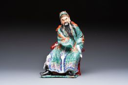 A Chinese famille rose figure of Guandi, 19/20th C.