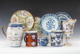 ASSORTED CHINESE EXPORT PORCELAIN, 18/19th C., including large barrel shaped cider jug, 2 large beer