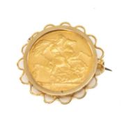 EDWARD VII GOLD SOVEREIGN, 1910, in 9ct gold brooch mount, 10.2gms Provenance: deceased estate
