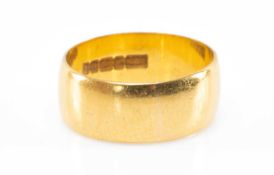 22CT GOLD WEDDING BAND, wt. approx. 6g, ring size M Provenance: private collection Vale of Glamorgan