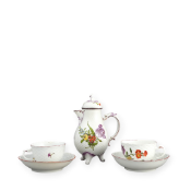 Ludwigsburg Kaffeekanne und Tassen mit Blumenmalerei