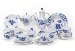 Royal Copenhagen Kaffee- und Teeservice Blaue Blume