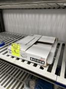 OPEN BOX OF 12IN X 16IN PAN LINERS