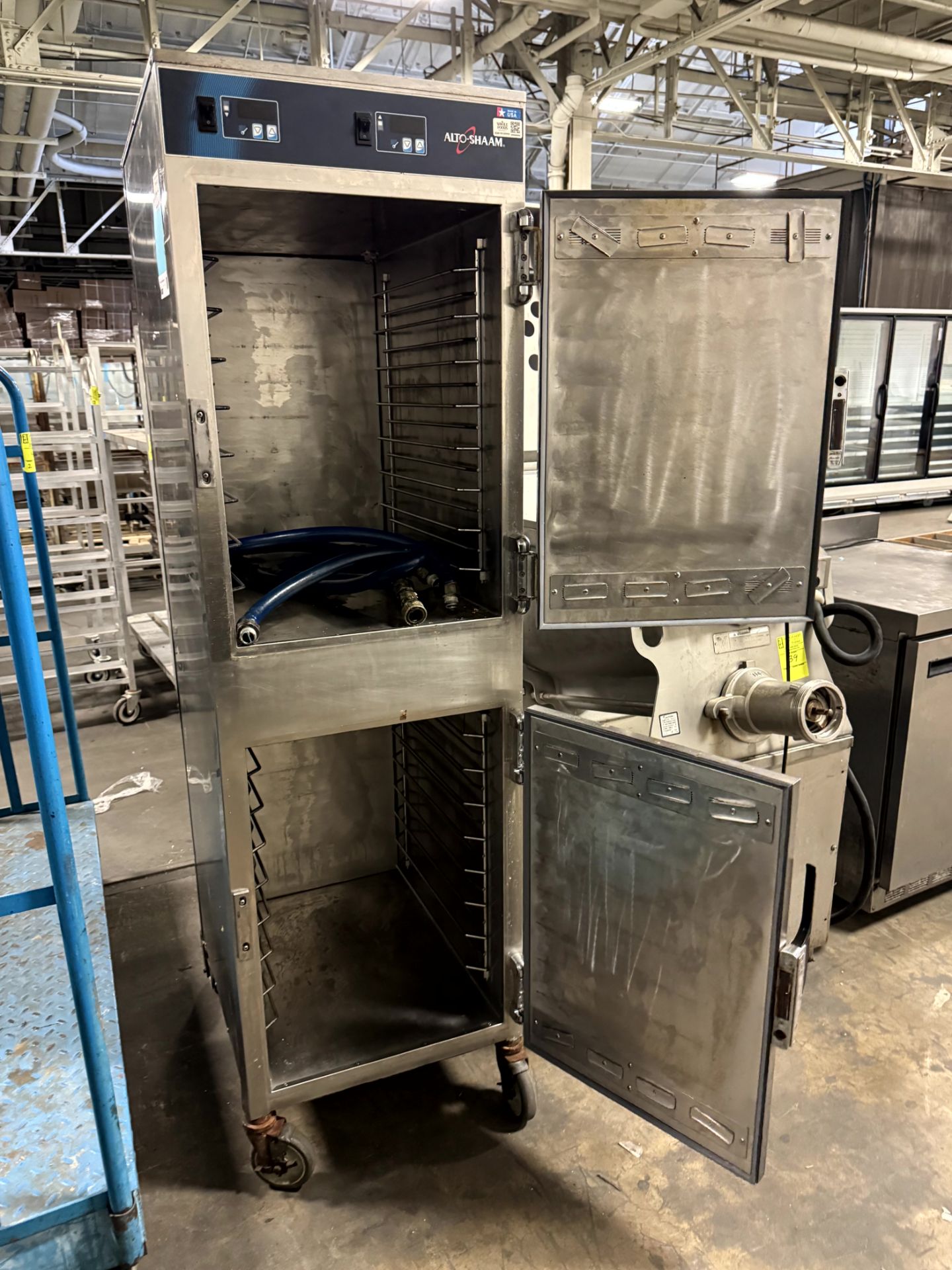 Alto-Shaam heated holding cabinet - Image 2 of 3