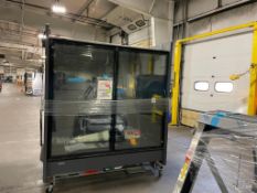 Hill Phoenix medium temp glass door reach-in case, 6' case