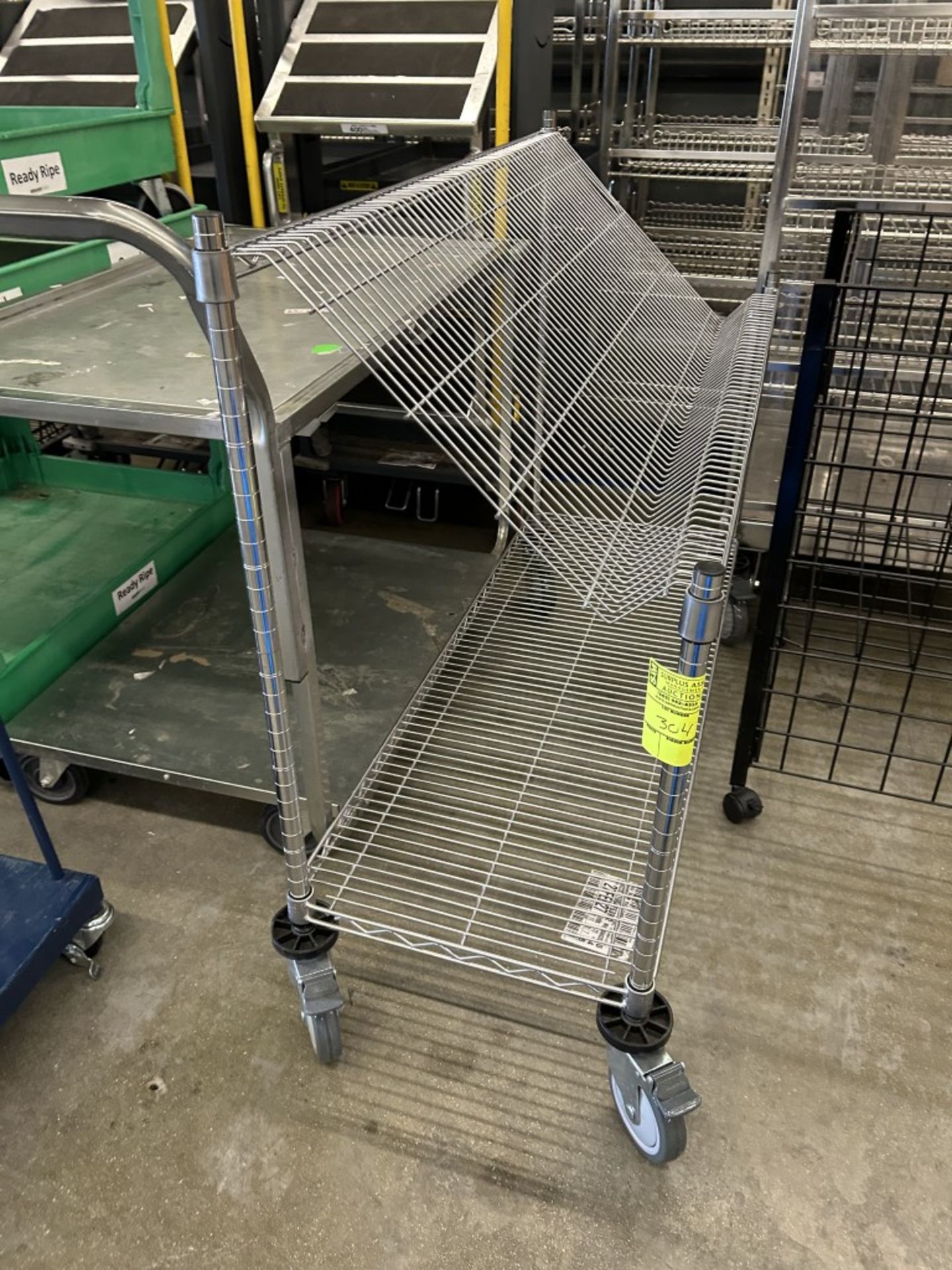 Creative Metro Rack 4FT SLANT SHELF METRO RACK ON CASTERS