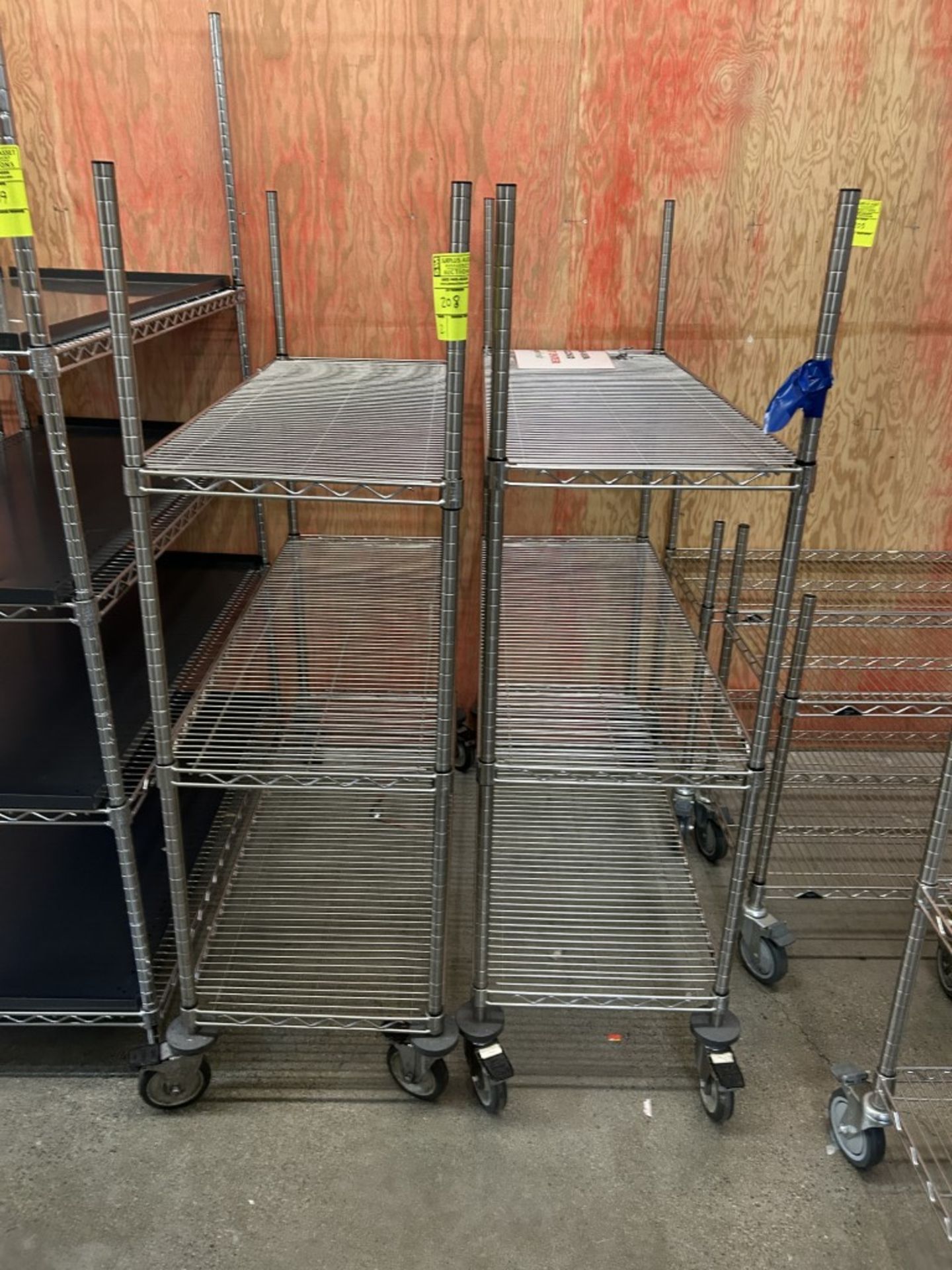Metri Raksh 48IN X 18IN X 60IN METRO RACKS ON CASTERS