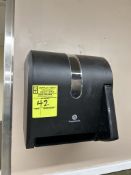 GEORGIA PACIFIC PUSH PADDLE PAPER TOWEL DISPENSER