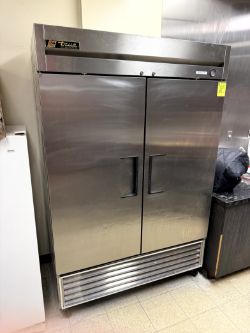 The Forum Cafe Scottsdale 12/16/25