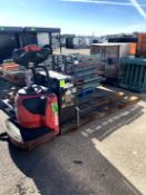 RAYMOND ELECTRIC PALLET JACK