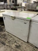 MAYTAG CHEST FREEZER
