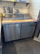 CONTINENTAL 4FT SELF CONTAINED PREP TABLE