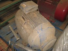 Brook Hansen TEFC Foot Mounted Electric Motor, 75kW, 1475 rpm, lot located in Huntingdon,