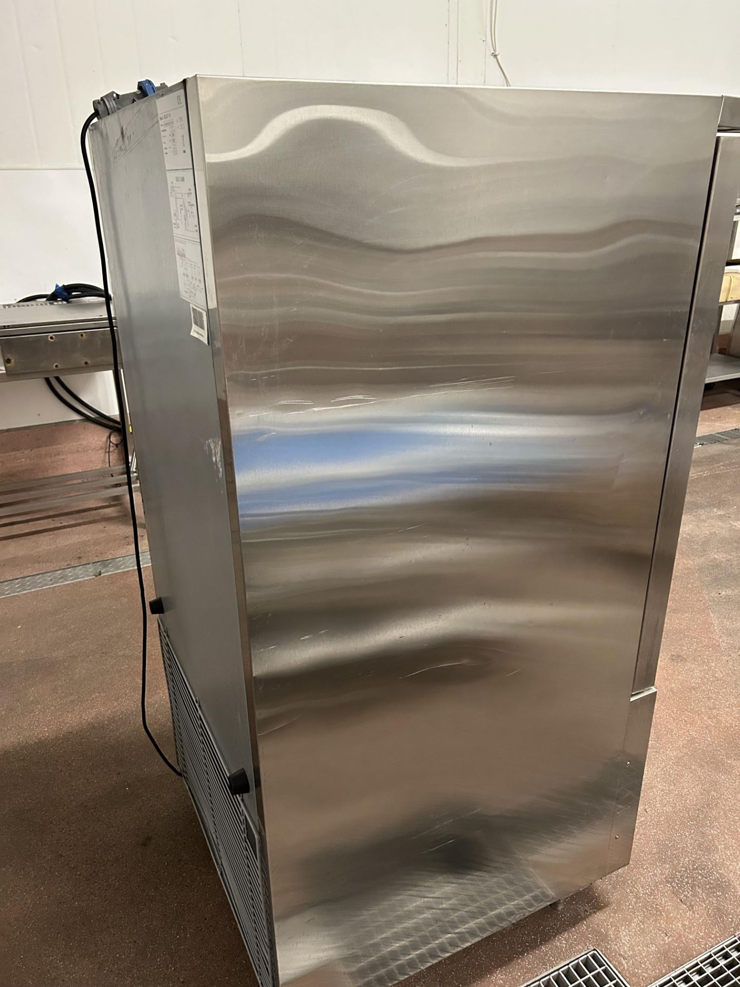 Gastroline Blastro Blast Chiller, approx. 0.8m x 0.8m x 1.6m high, lift out and loading charge + VAT - Image 6 of 6