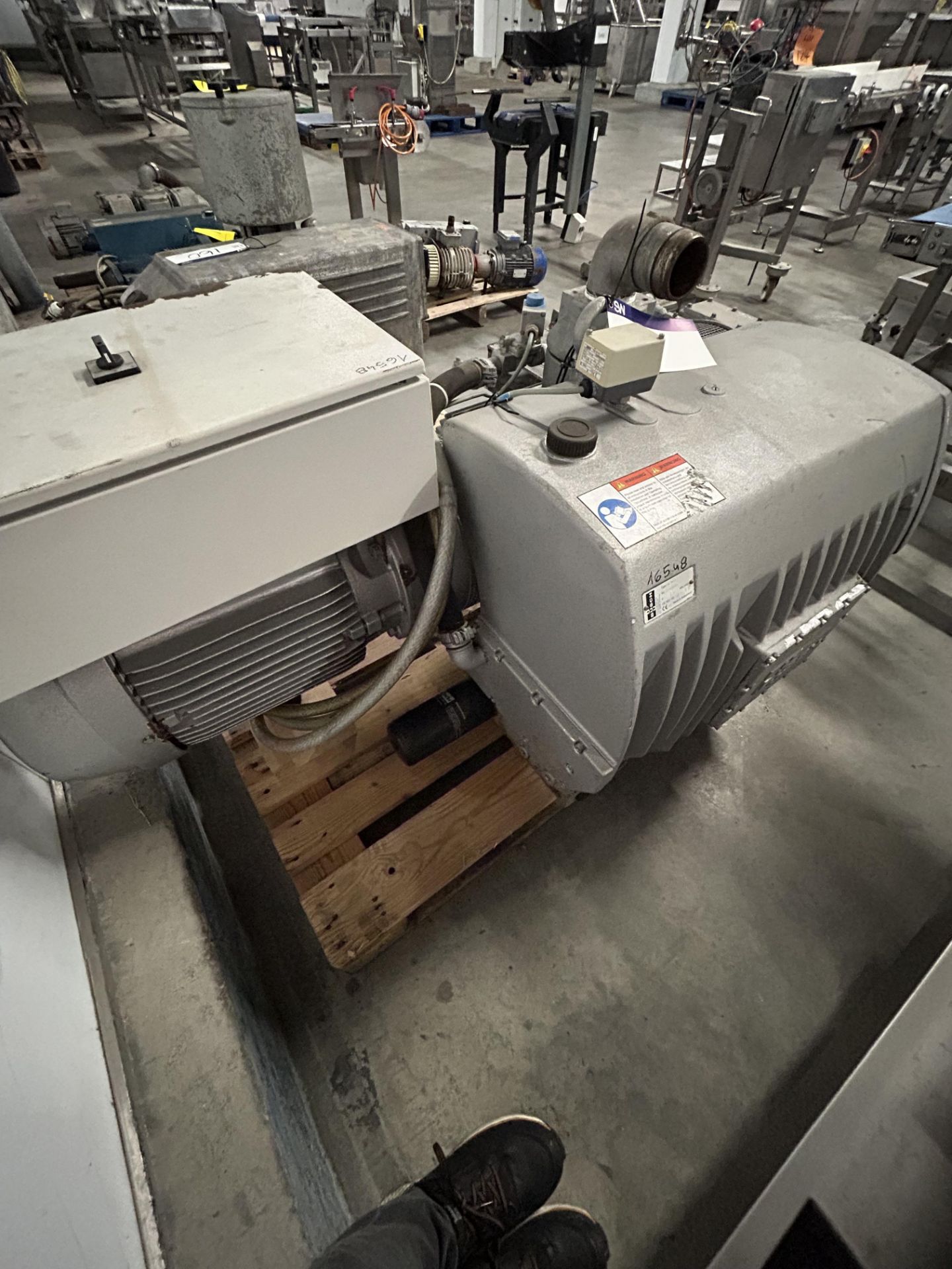 Busch RA630 Vacuum Pump, approx. 1.7m x 0.9m x 0.8m high, lift out and loading charge + VAT £30 - Image 4 of 4