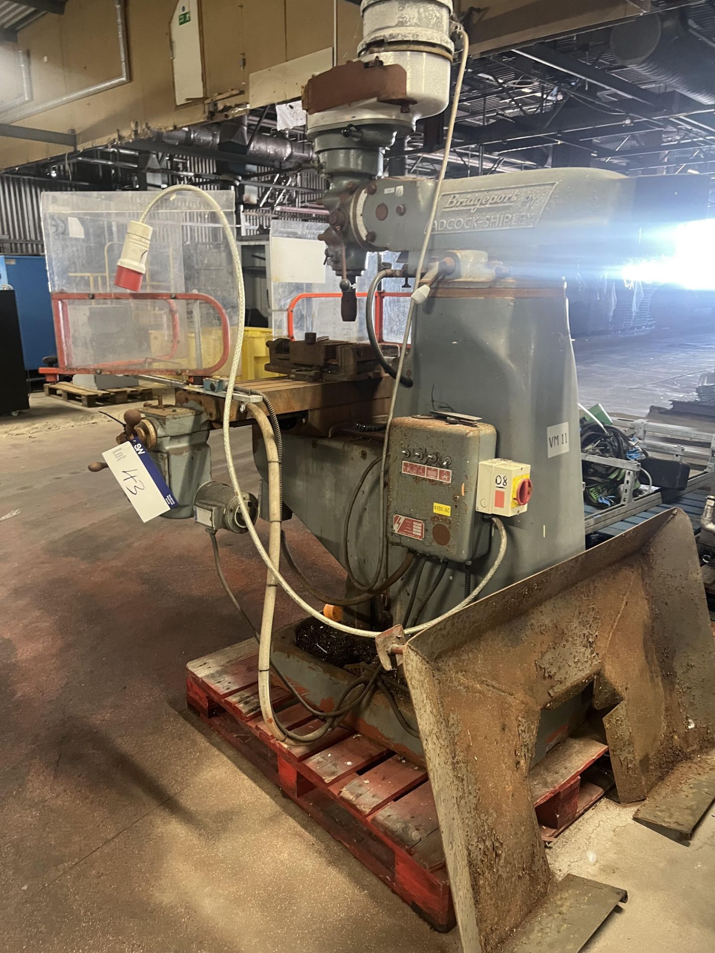 Bridgeport Turret Head Milling Machine, approx. 1.2m x 1.4m x 2m high, lift out and loading charge +