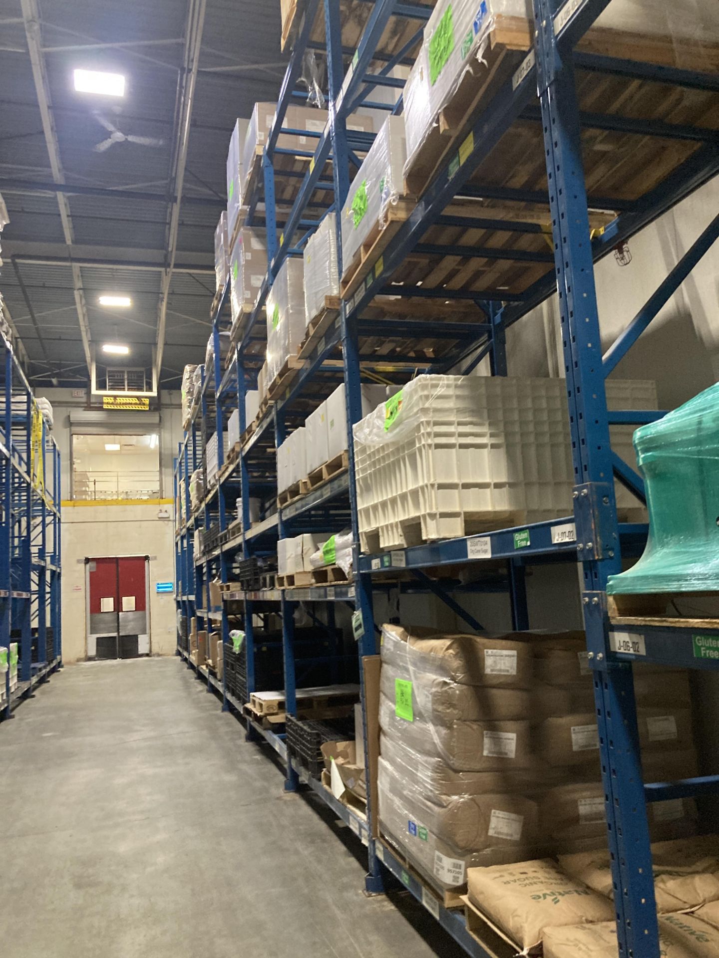 13 Ft Racking Pallet racking, 13- upright approx 18 ft hgt x 42 in d, 116- 92 in w ...