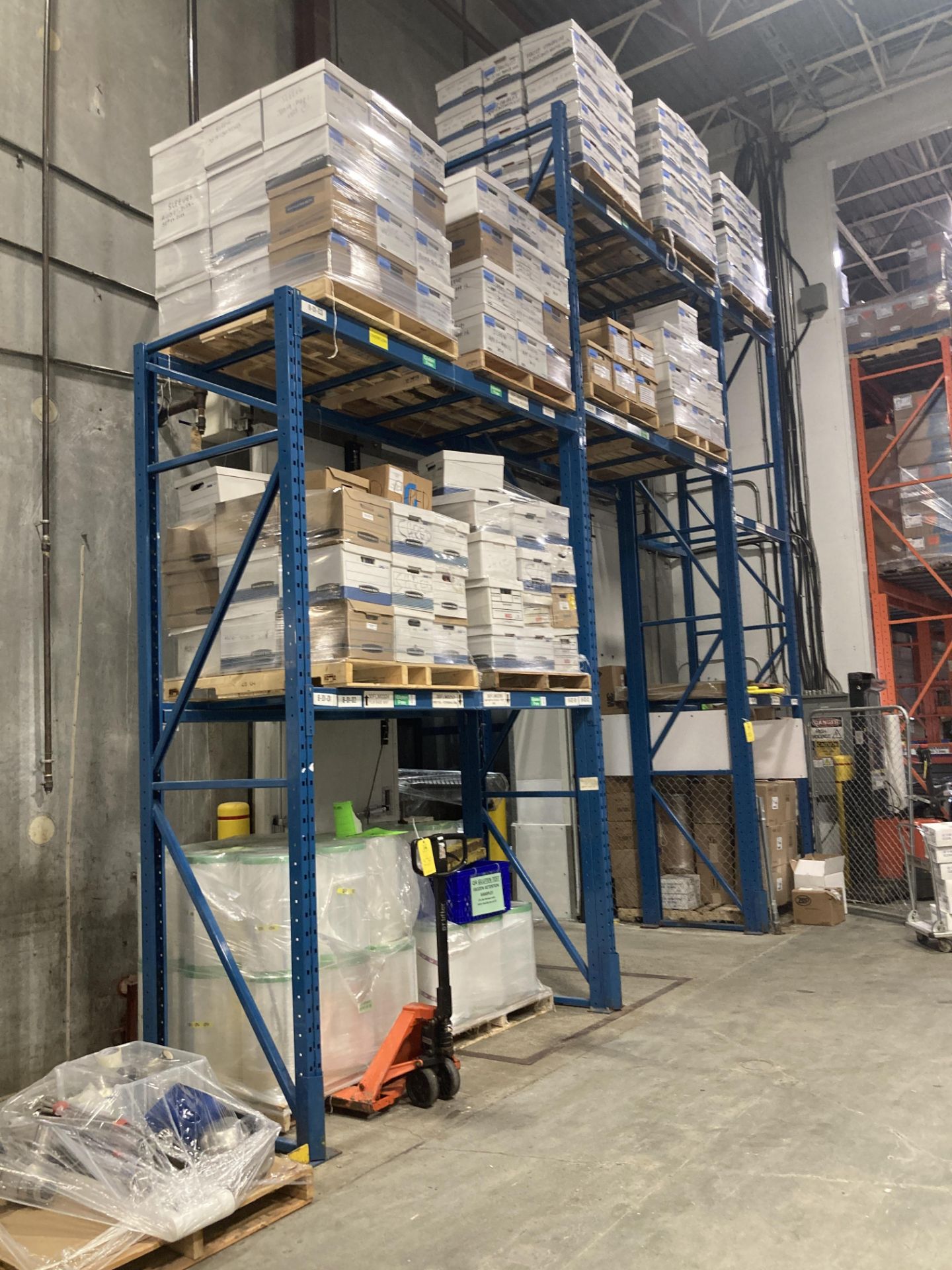 13 Ft Racking Pallet racking, 6- upright approx 18 ft hgt x 42 d, 8- 48 in w beams ...