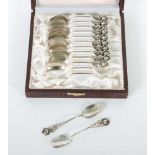 Satz von 12 Mokkalöffeln wohl Willy