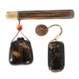 2 Inros Japan, 19/20. Jh., Holz mit