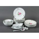 28 Speiseserviceteile mit Dekor "Rote