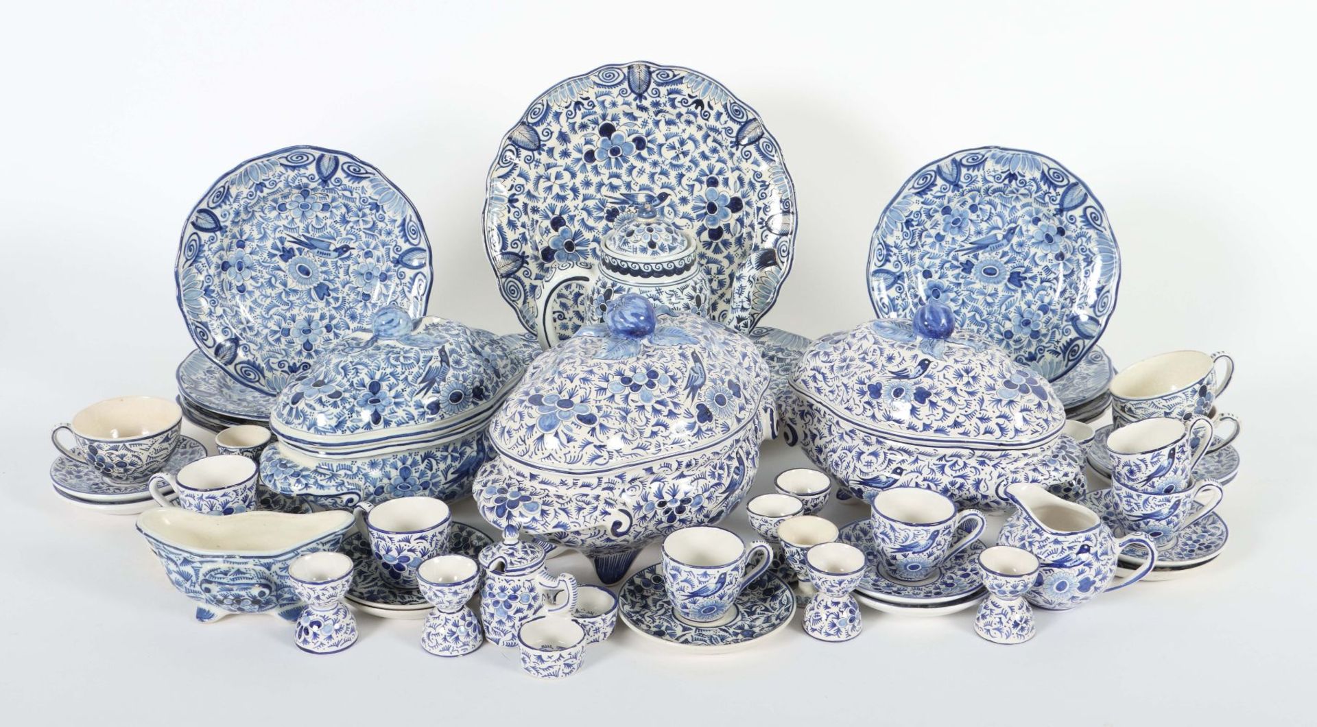 Konvolut von 48 Kaffee-/Tee- und