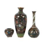 3 Cloisonné Vasen Japan, um 1900, sehr