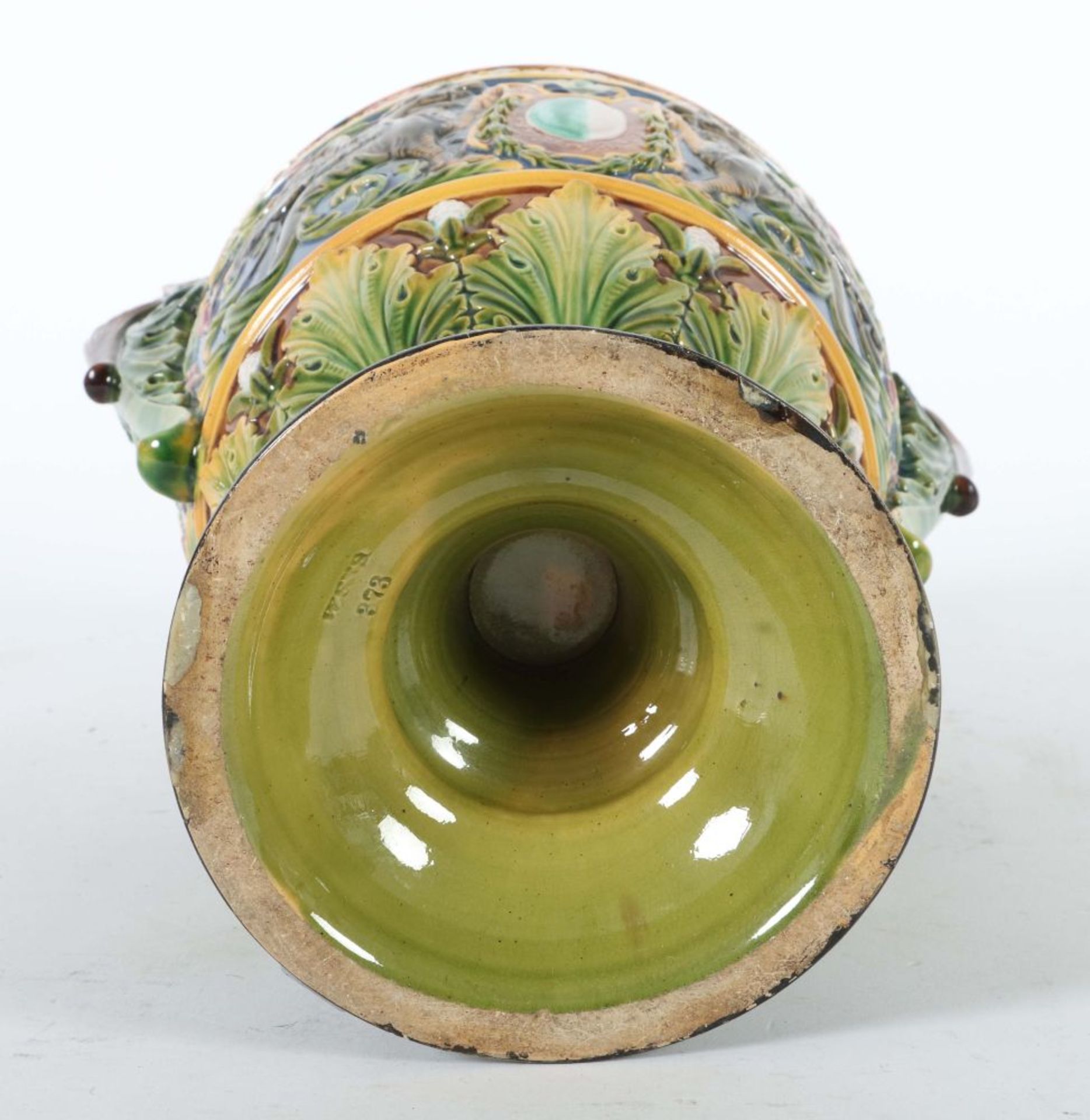 Historismusvase mit Drachenhandhaben - Bild 3 aus 3