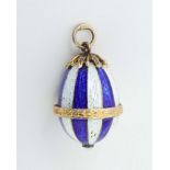 Schmuckei Russland, 20. Jh., blau-weiß