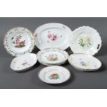 8-tlg. Konvolut mit Blumendekor überw.